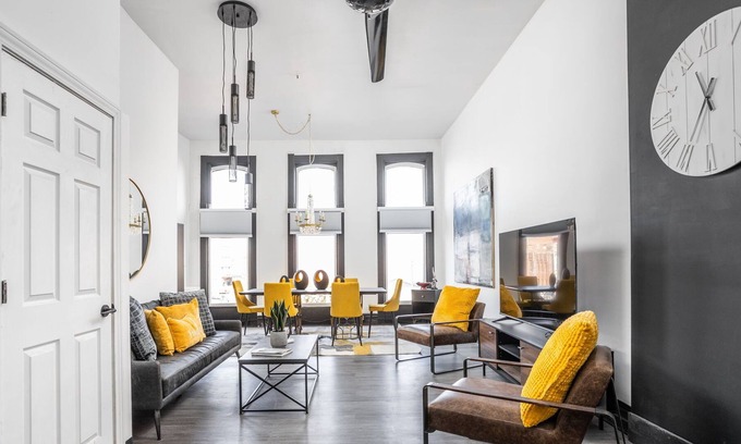 Crawfordsville Condo | Super Chic Downtown Penthouse, Stay for Gen Con!