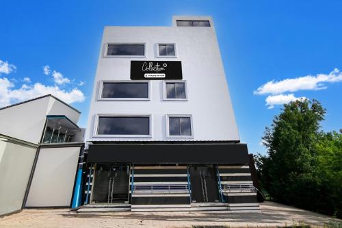 Belgachia Hotel | Super Collection O Belgacihia Near Kolkata Railway Station