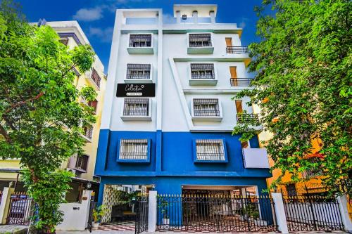 New Town Hotel | Super Collection O Bisarjan Ghat Formerly Eden Rocks