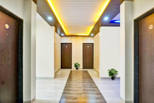 Kharadi Hotel | Super Collection O Eon Inn Near Pune Airport
