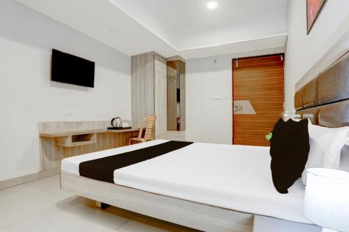 Gwalior Hotel | Super Collection O Gwalior Railway Station Formerly Hotel Sagar