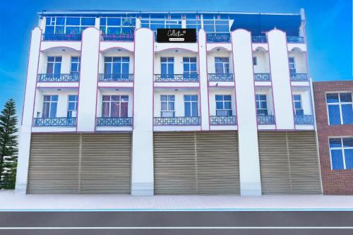 Panch Batti Hotel | Super Collection O Hathroi Market Near Dhuleshwar Garden formerly Hotel Rishi