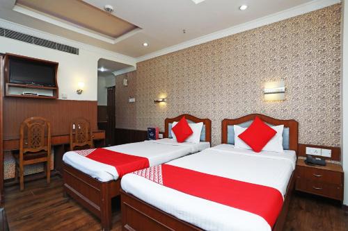Sector V Hotel | Super Collection O Radha Kanhaiya
