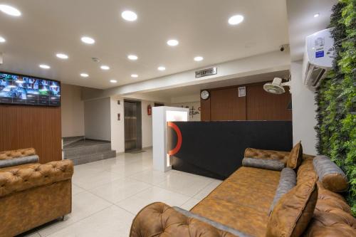 Maharana Pratap Nagar Hotel | Super Collection O Simran Raghuveer Para