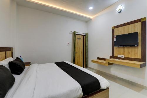 Varanasi Hotel | Super Collection O Vairagi Villa Shi