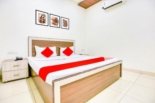 Phagwara Hotel | Super Collection O White Prime