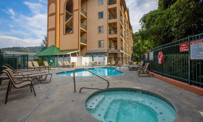 Gatlinburg Condo | Super Convenient Downtown Gatlinburg Condo! Short Walk to the Strip!