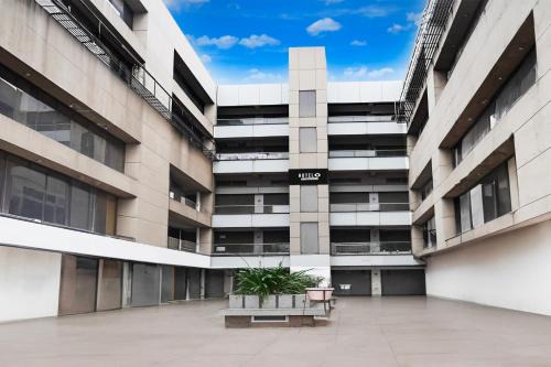 Surat Hotel | Super Hotel O Dindoli Surat