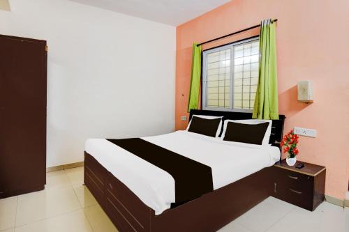 Phase 1 House | Super Hotel O Hinjewadi Kirti Classic Gate