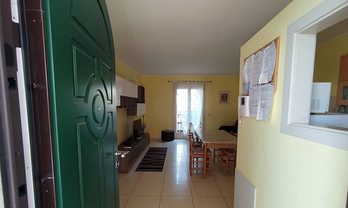 Sirmione Apartment | Super location beach pool and jacuzzi by the lake -very relaxing