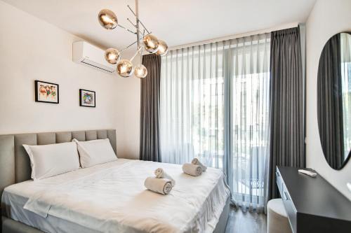 Saints Constantine and Helena Apartment | Super luxury flat for 2 in Deluxe Azur