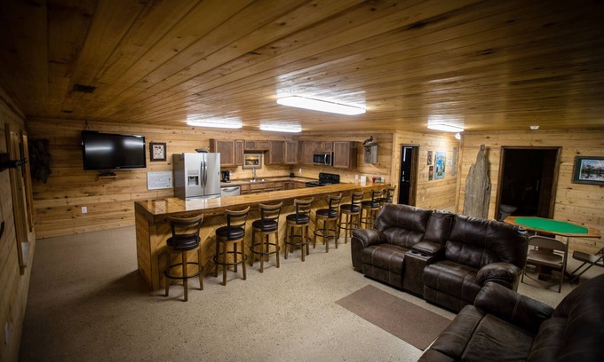 Samburg Cabin | Super Nice Stay at Roadside Lodge