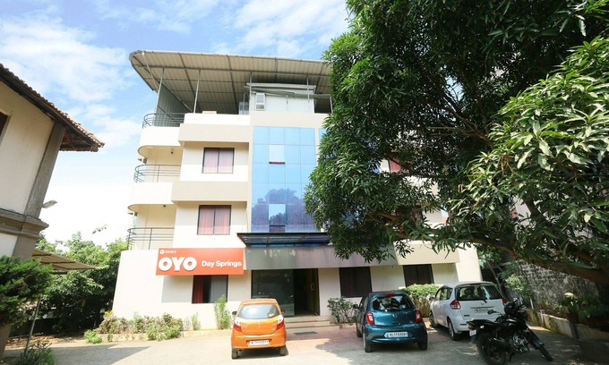 Onamthuruth Hotel | Super OYO 24453 Day Springs
