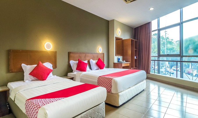 Taman Sri Muda Hotel | Super OYO 828 Comfort Hotel Shah Alam
