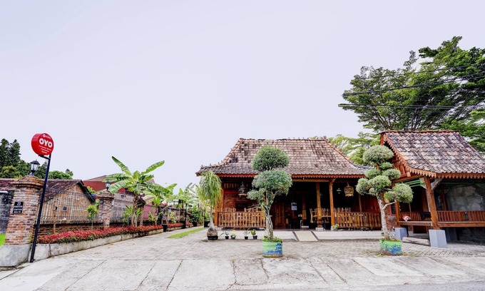 Bantul Hotel | SUPER OYO Collection O 90265 Cempoko Mulyo Homestay Syariah