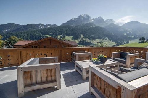 Rougemont Villa | Super private Luxury Chalet with Hotel facilities