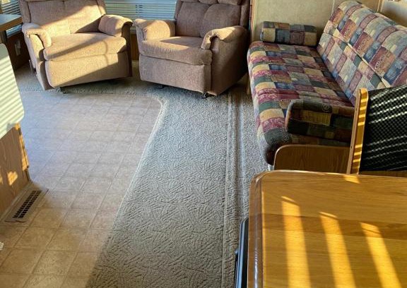 Drexel Heights Villa | Super saver fifth wheel.