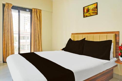 Hadapsar Hotel | Super Townhouse Amanora Park Town Formerly Samrat Inn