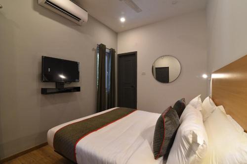 Gopalapuram Hotel | Super Townhouse Royapettah Near U.S Consulate