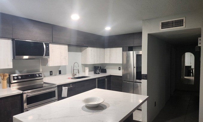 Yuma Condo | Superb 2-bedroom condo with AC in sunny Yuma