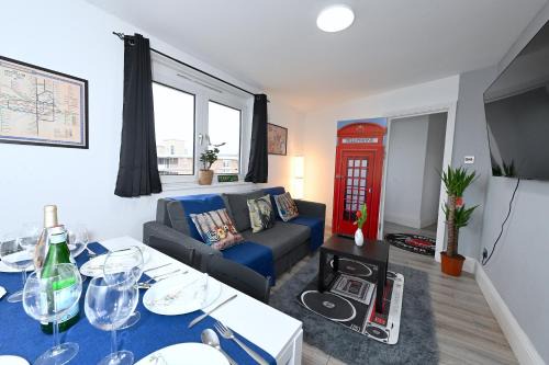 St. Pancras and Somers Town Apartment | SUPERB 4 BEDROOM FLAT in THE HEART OF CAMDEN TOWN