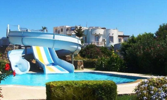 Yalikavak Resort | Superb 9-bedroom resort with fitness room, AC, WiFi in Bodrum