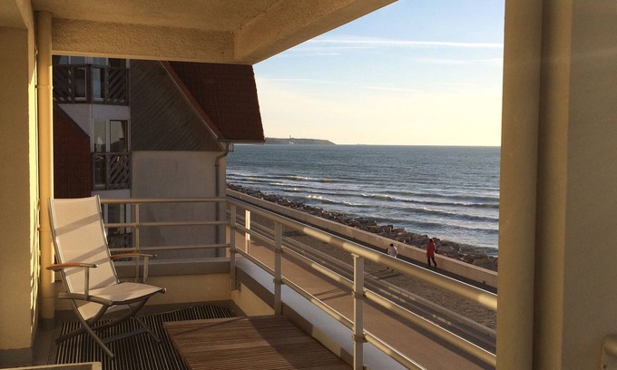 Wissant Apartment | Superb apartment 75 m2, 3 bedrooms on the sea wall