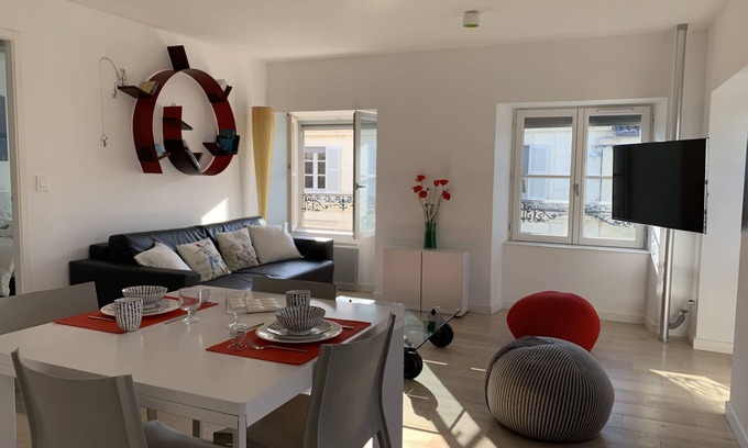 La Rochelle City Centre Apartment | Superb apartment, design, cozy, ideal location
