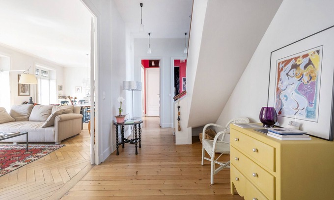 Saint Seurin - Fondaudege Apartment | Superb apartment, terrace with view, quiet+.