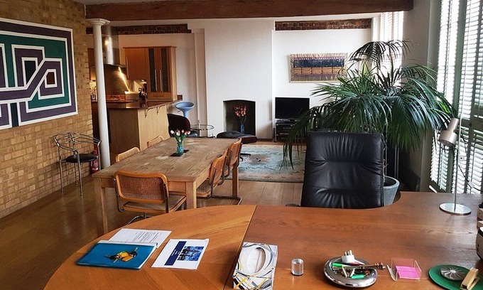 Cathedrals Apartment | Superb Converted Warehouse in London - Ideal for up to 3 people