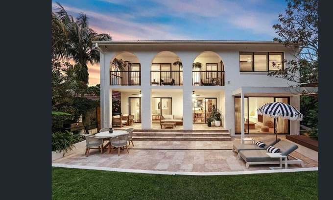 Mosman House | Superb family home on Balmoral Slopes