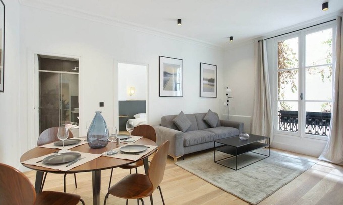 Gaillon Apartment | Superb Haussmanian apartment Palais Royal