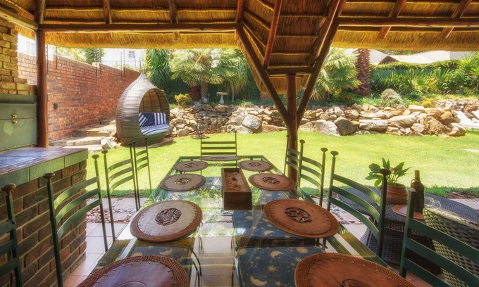 Greater Johannesburg Metropolitan Area House | Superb home in the heart of Sandton