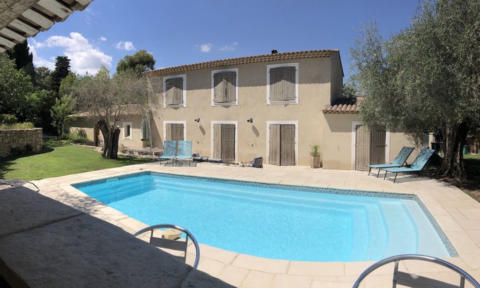 Le Rouret House | Superb house with heated pool in a beautiful garden