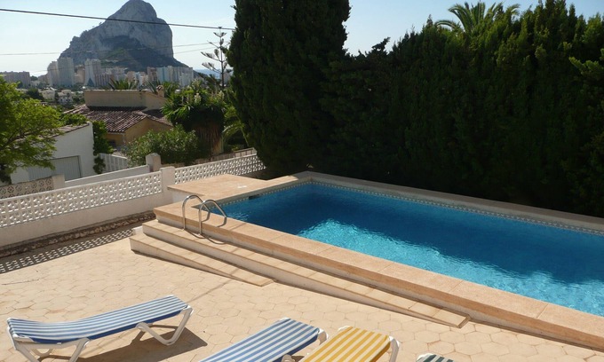 Calpe Villa | Superb Large Family villa in Calpe with UK TV, Air Con, Wifi and Pool