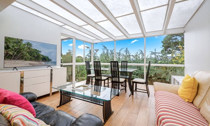 Woollahra House | Superb Location Between City & Bondi Beach in Bondi Junction