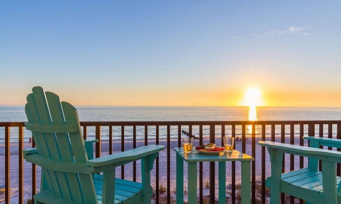 Madeira Beach Condo | Superb Location on the Beaches of Madeira. Great Corner Unit Views. Beachfront Pool on the Sand!