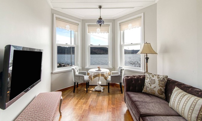 Sariyer Villa | Superb Mansion with Bosphorus View in Sarıyer