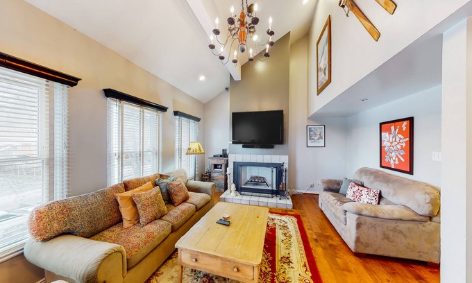 North Park City Condo | Superb, mountain-view condo with Pack-N-Play, full kitchen, TV, & washer/dryer