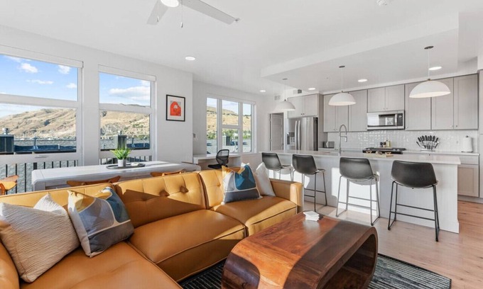 Downtown Salt Lake City Apartment | Superb NEW 2BR amazing amenities