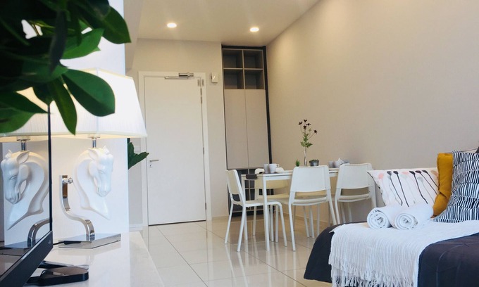 City Centre Apartment | Superb Room 500mMRT KLCC Pavillion Bukit Bintang