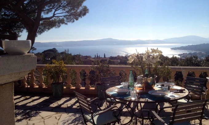 Sainte-Maxime Villa | Superb view of the Gulf of St.Tropez, villa for 8 people, heated pool