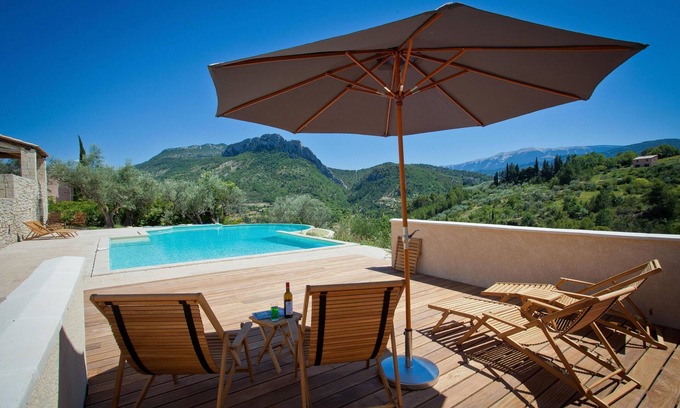 Buis-les-Baronnies Villa | Superb villa with panoramic view of Saint-Julien and Mont Ventoux