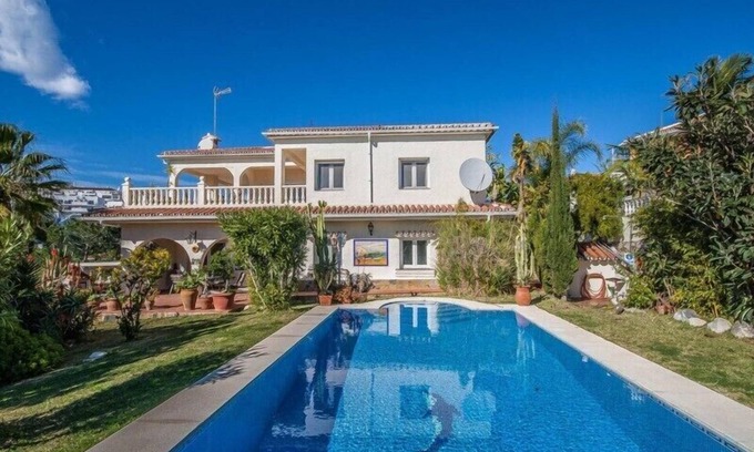 Mijas Villa | Superb villa Sea views Heatable pool 5 min walk to beach & all amenities