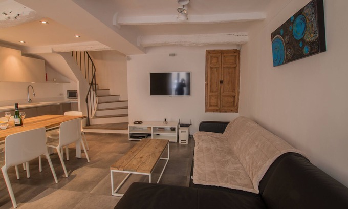 Valbonne House | Superb village house. Rare!