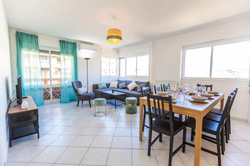 3rd Arrondissement Apartment | Superbe 100m2 - 2 Balcons - Proche Gare - Climatisé