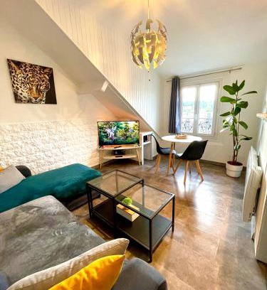 Juvisy-sur-Orge Apartment | Superbe Appart entier au pied de la Gare RER, à 15 min de Paris & Orly