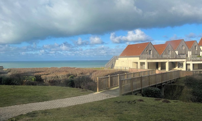 Wimereux Apartment | Superbe Appartement Rénové ,vue Mer, Pleine Nature, Proche Centre et Plage