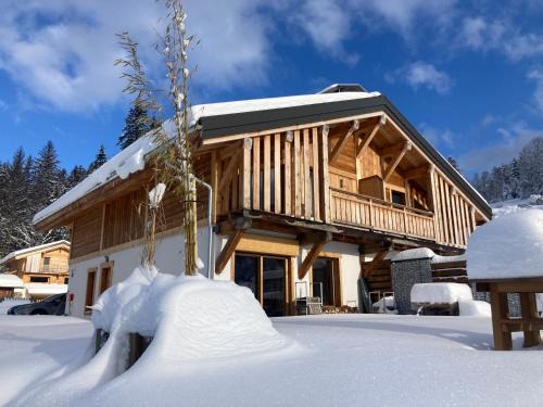 Demi-Quartier Ski Chalet | Superbe Chalet à Megève 7 pers Près des Pistes