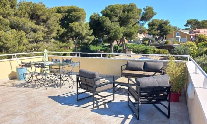 Carry-le-Rouet Apartment | Superbe T2 Neuf à Carry le Rouet Avec Toit Terrasse Privatif